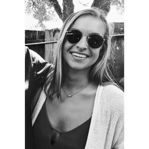 Meet your Posher, Taylor